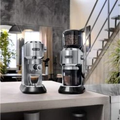 DeLonghi ECKG6821.M Dedica Style Barista Bundle Siebträgermaschine Bestehend Aus EC685.M + KG521.M Silber Mat 7 DeLonghi ECKG6821.M Dedica Style Barista Bundle Siebträgermaschine Bestehend Aus EC685.M + KG521.M Silber Mat -Miele shop a47f1203 15b2 466d 974d 69651554ad93 600x600